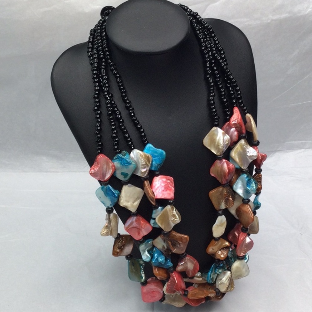 Gorgeous Multistrand/ Multicolor Shell Necklace - image 1